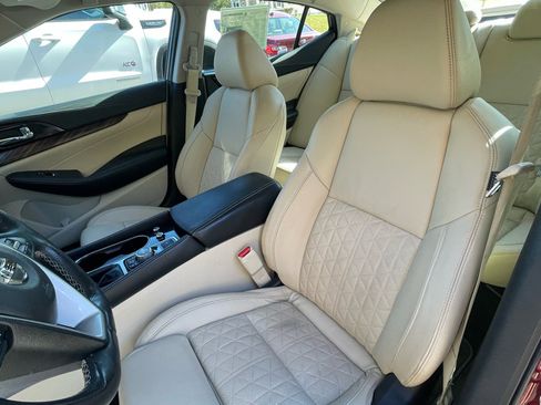 Used 2017 Nissan Maxima Platinum image 17