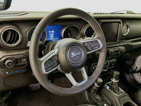 Used 2023 Jeep Wrangler Unlimited Sahara w/ Cold Weather Group AWD/4WD image 18