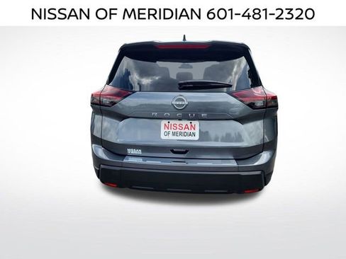 New 2026 Nissan Rogue SV FWD image 4