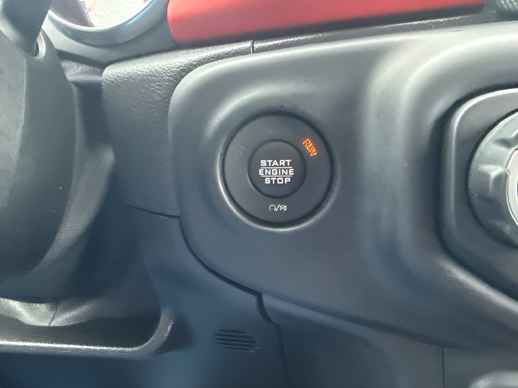 Used 2019 Jeep Wrangler Unlimited Rubicon AWD/4WD image 19