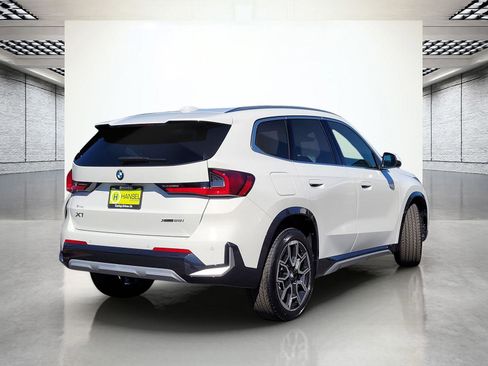 New 2026 BMW X1 xDrive28i w/ Technology Package AWD/4WD image 6