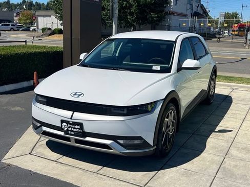 Certified 2024 Hyundai Ioniq 5 SEL RWD image 3