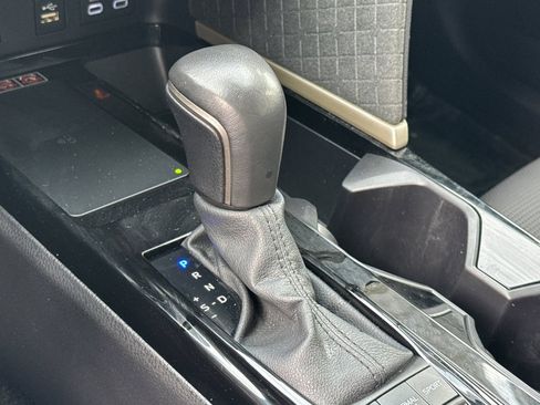 Used 2025 Toyota Camry XLE image 16