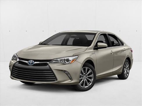 Used 2017 Toyota Camry LE w/ Protection Package (Q2) FWD image 1