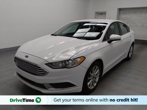 Used 2017 Ford Fusion SE image 1