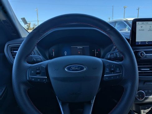 Used 2025 Ford Escape ST-Line image 21