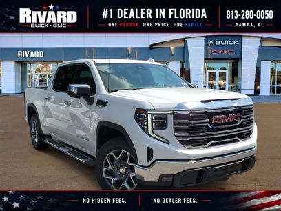 New 2026 GMC Sierra 1500 SLT w/ SLT Premium Package