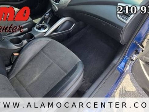 Used 2016 Hyundai Veloster w/ Option Group 02 FWD image 15