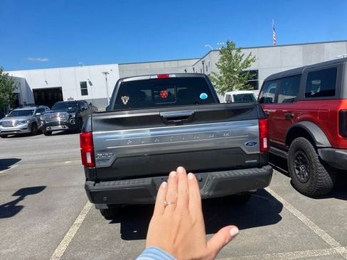 Used 2019 Ford F150 Platinum w/ Equipment Group 701A Luxury AWD/4WD image 10