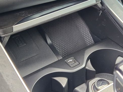 Used 2023 BMW X5 xDrive45e w/ Climate Comfort Package AWD/4WD image 38