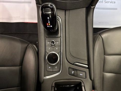 Used 2022 Cadillac XT5 Premium Luxury AWD/4WD image 17