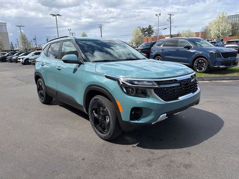 New 2026 Kia Seltos EX image 3