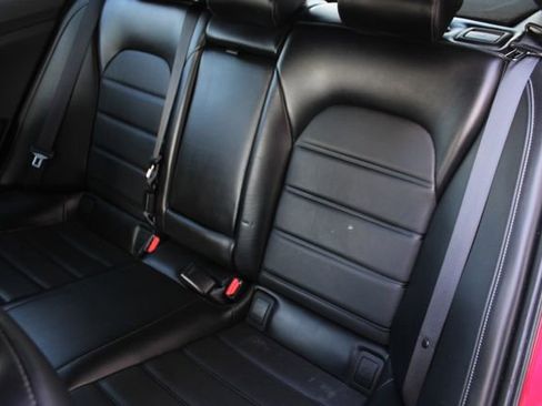 Used 2018 Kia Stinger GT2 image 23