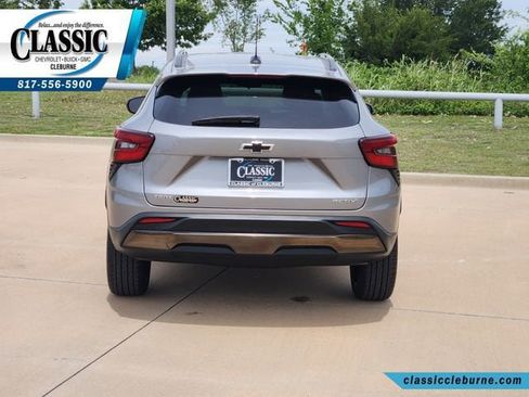 Used 2025 Chevrolet Trax ACTIV w/ Driver Confidence Package FWD image 9