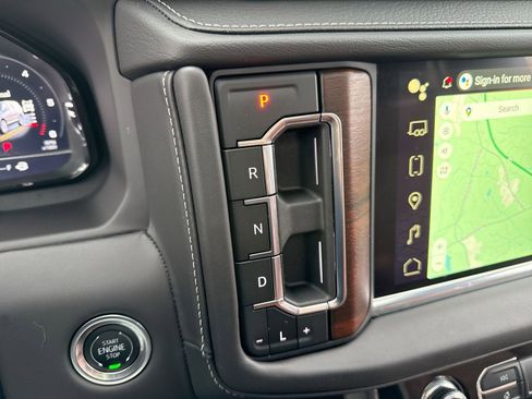 Used 2024 GMC Yukon Denali Ultimate image 22