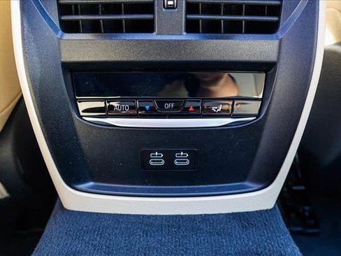 Used 2025 BMW i4 xDrive40i w/ Premium Package image 13