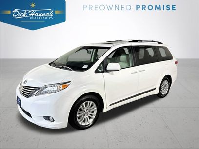 Used 2011 Toyota Sienna XLE w/ Premium Pkg