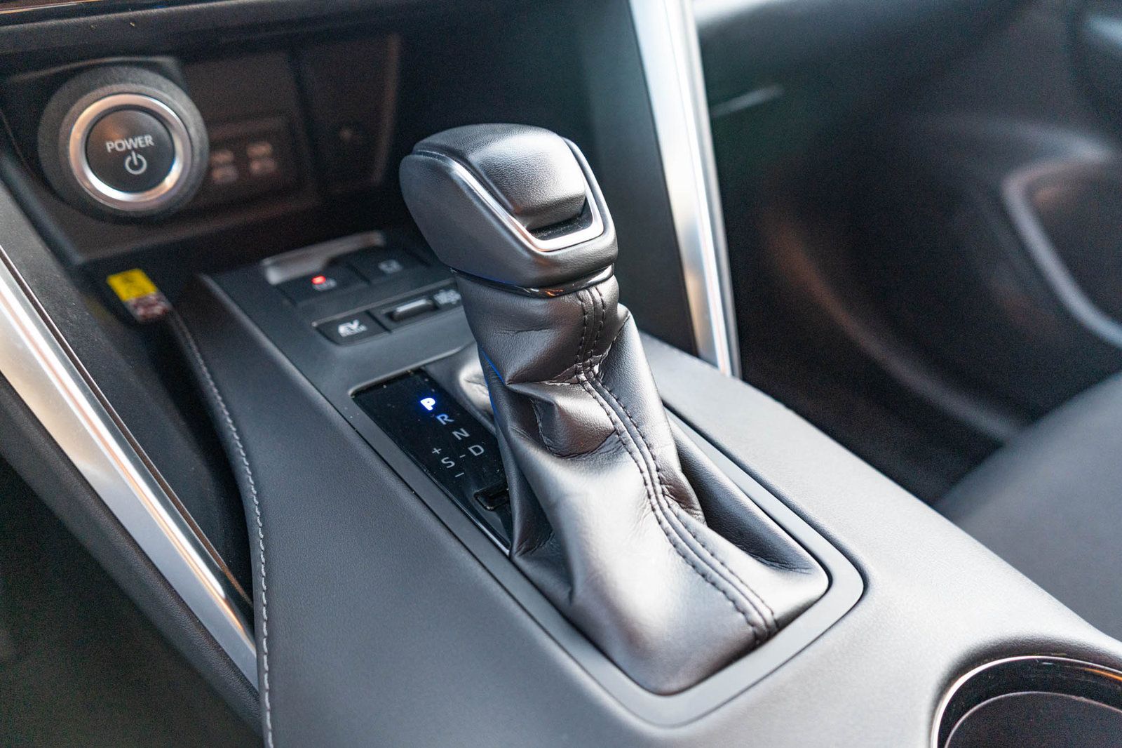 Certified 2024 Toyota Venza LE AWD/4WD image 22