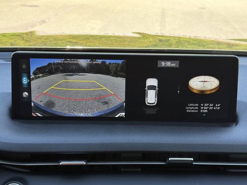 Used 2025 Genesis GV70 2.5T AWD/4WD image 6