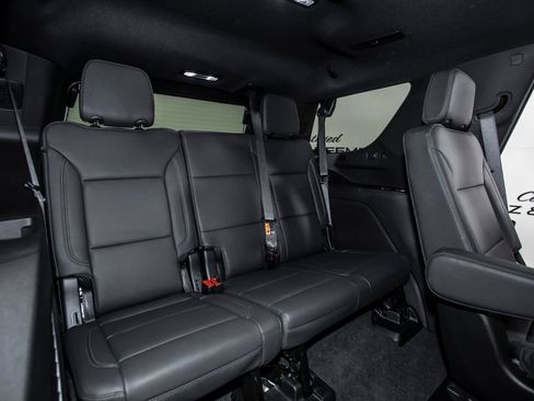 Used 2026 Chevrolet Tahoe Z71 w/ Comfort Package AWD/4WD image 16