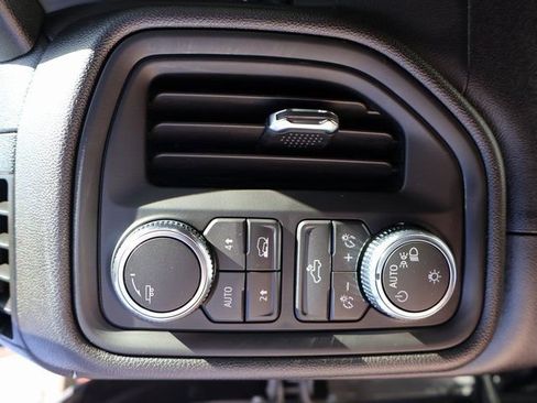 Used 2026 GMC Sierra 1500 Pro w/ Graphite Edition AWD/4WD image 41