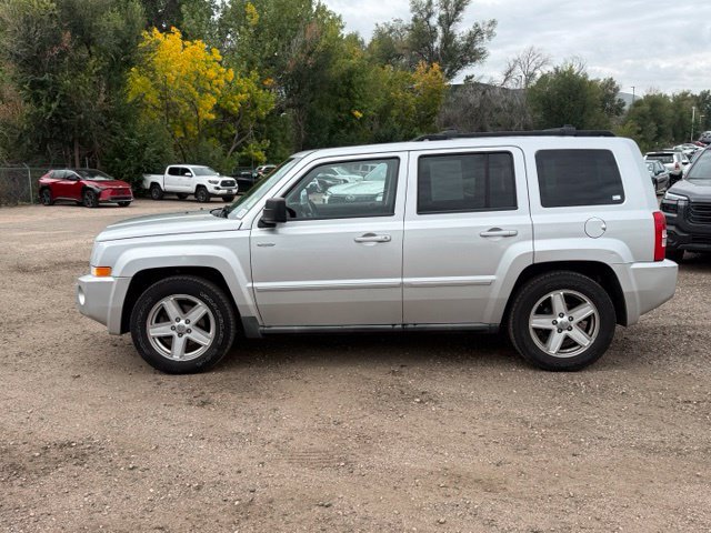 Used 2010 Jeep Patriot Latitude AWD/4WD image 2