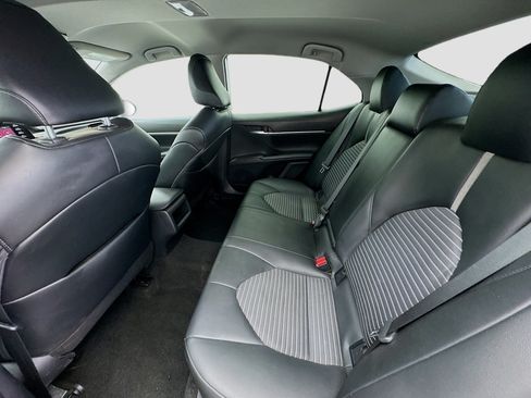Used 2024 Toyota Camry SE FWD image 15