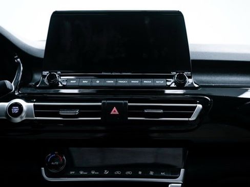 Used 2023 Kia Seltos EX image 16