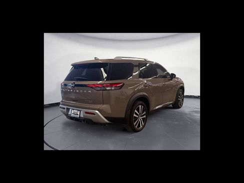 Used 2023 Nissan Pathfinder Platinum AWD/4WD image 6