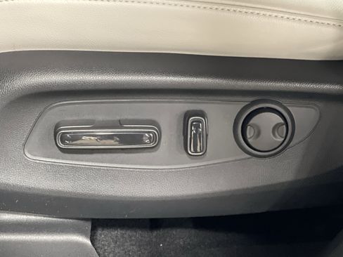 Used 2024 Honda CR-V EX-L image 11