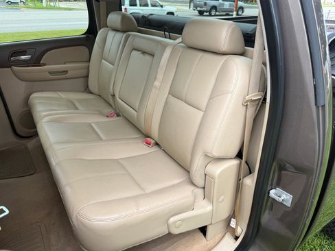 Used 2008 GMC Sierra 2500 SLT w/ Entertainment Package AWD/4WD image 20