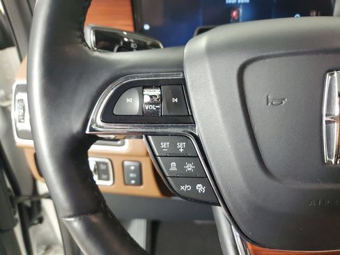 Certified 2024 Lincoln Navigator Reserve w/ Monochromatic Package AWD/4WD image 23