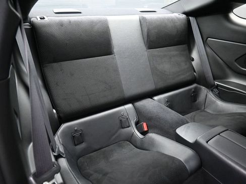 Used 2023 Toyota GR86 Premium w/ ALL Weather Mat Package (TMS) RWD image 22
