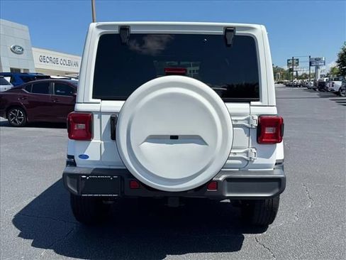 Used 2020 Jeep Wrangler Unlimited Sahara AWD/4WD image 5