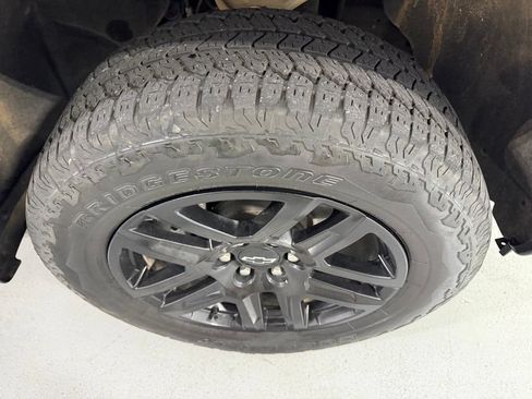 Used 2023 Chevrolet Silverado 1500 LT Trail Boss w/ Protection Package AWD/4WD image 7