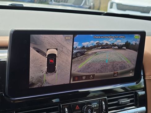 New 2026 Nissan Pathfinder Platinum image 26