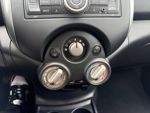 Used 2012 Nissan Versa SV w/ Convenience Pkg FWD image 30
