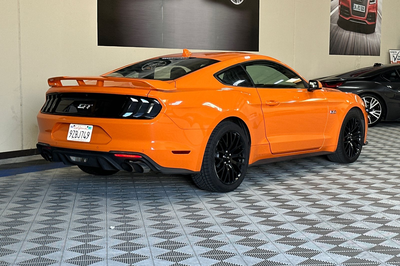 Used 2020 Ford Mustang GT w/ GT Performance Package RWD image 4