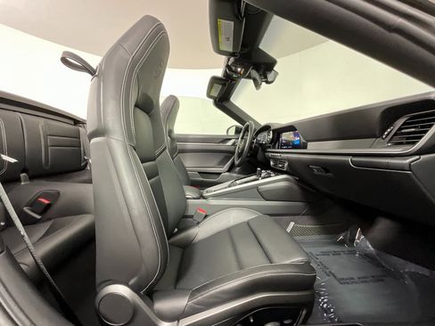 Used 2020 Porsche 911 Carrera 4S image 21