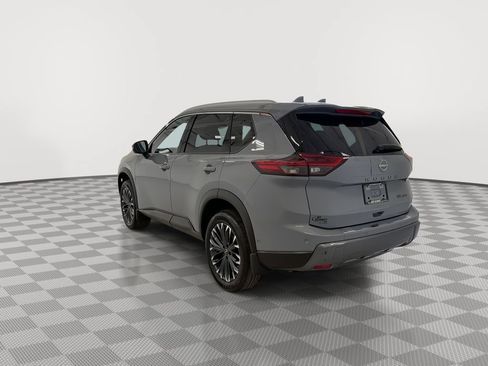 Certified 2025 Nissan Rogue SL w/ Tech Package AWD/4WD image 8