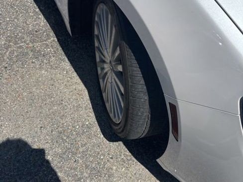Used 2017 Lincoln MKZ Reserve FWD image 4