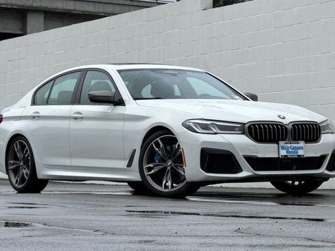 Used 2023 BMW M550i xDrive image 2