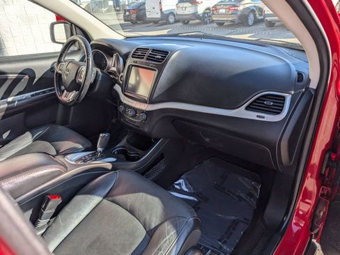 Used 2019 Dodge Journey GT image 12