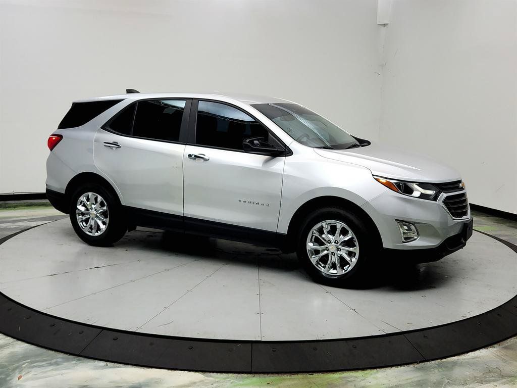 Used 2020 Chevrolet Equinox LS w/ LPO, Floor Liner Package FWD image 3