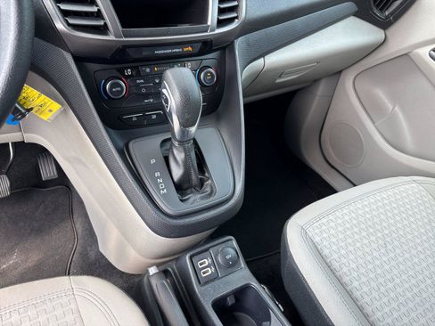 Used 2022 Ford Transit Connect XLT FWD image 26