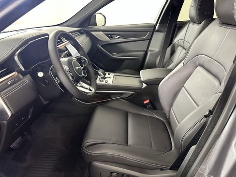 Used 2026 Jaguar F-PACE R-Dynamic S AWD/4WD image 4