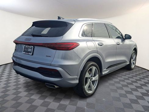 Used 2025 Audi Q5 Premium Plus w/ Premium Plus image 6