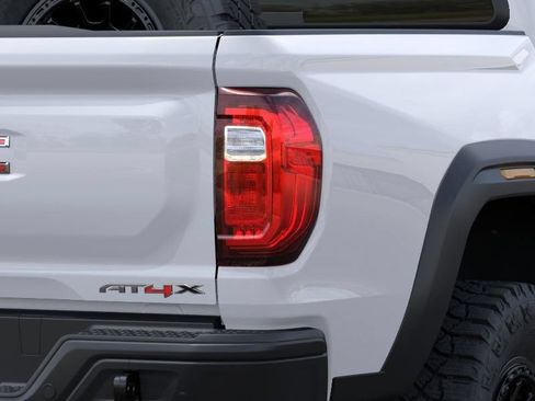 New 2026 GMC Canyon AT4X w/ AT4X AEV Edition AWD/4WD image 12