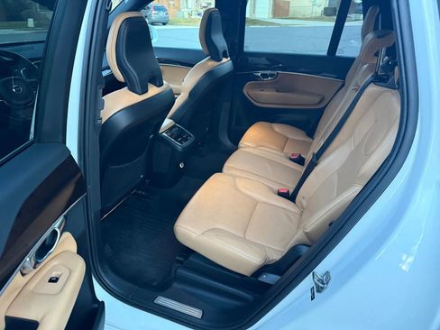 Used 2019 Volvo XC90 T6 Momentum AWD/4WD image 13