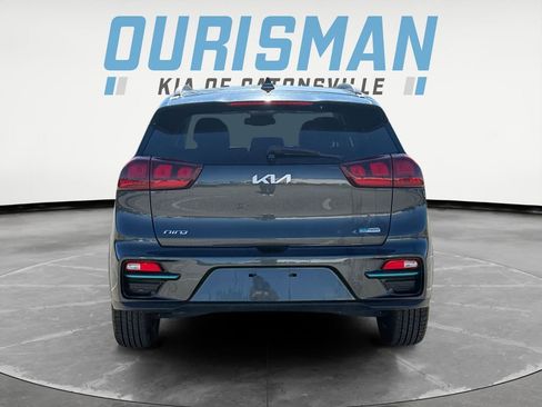 Used 2022 Kia Niro EX w/ Cold Weather Package image 5